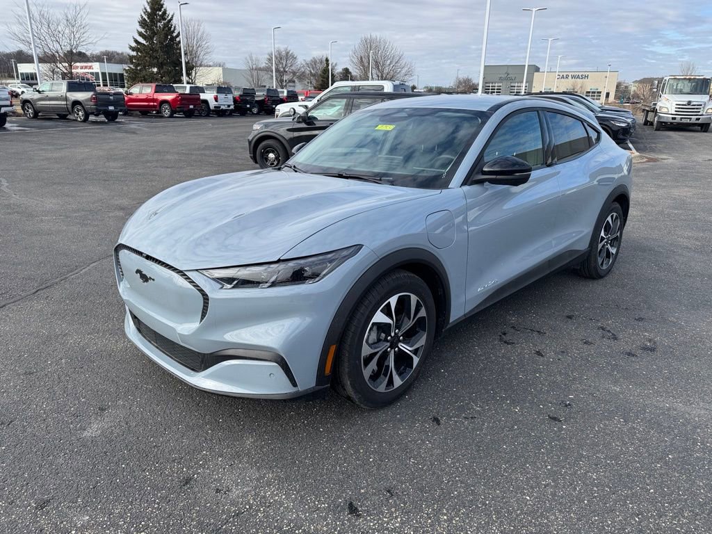 Certified 2025 Ford Mustang Mach-E Select w/ Comfort Package Lite image 9