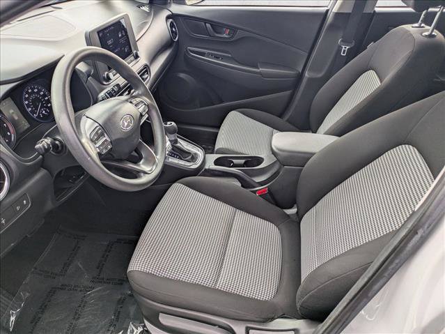 Used 2022 Hyundai Kona SE FWD image 15