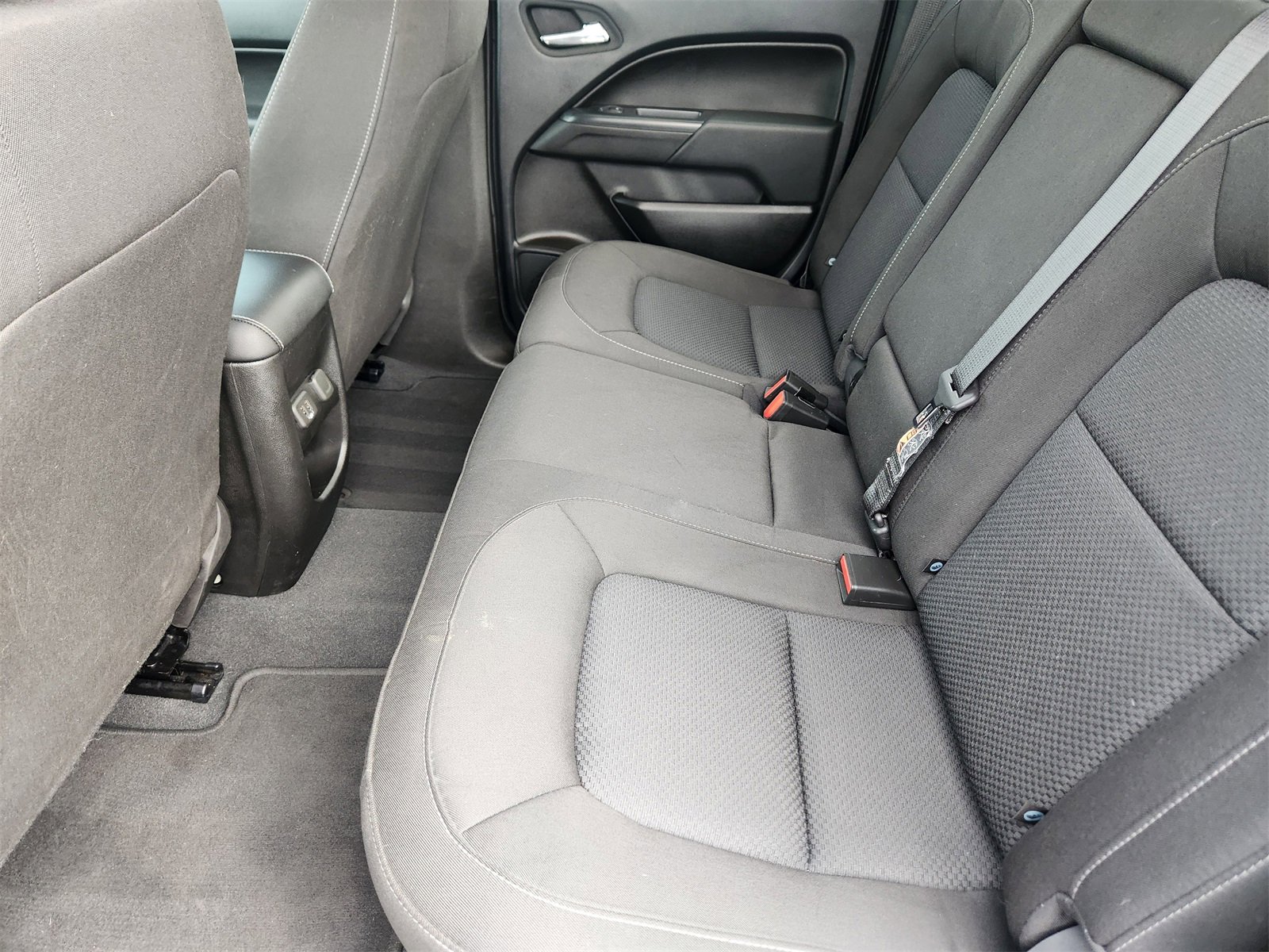 Used 2022 Chevrolet Colorado LT w/ LT Convenience Package image 28