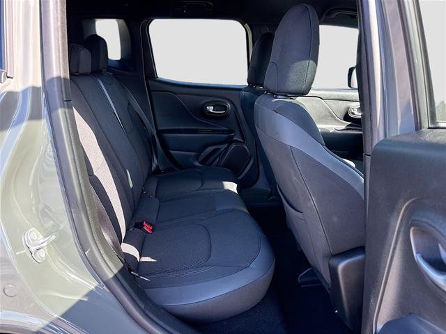 Used 2022 Jeep Renegade Altitude AWD/4WD image 27