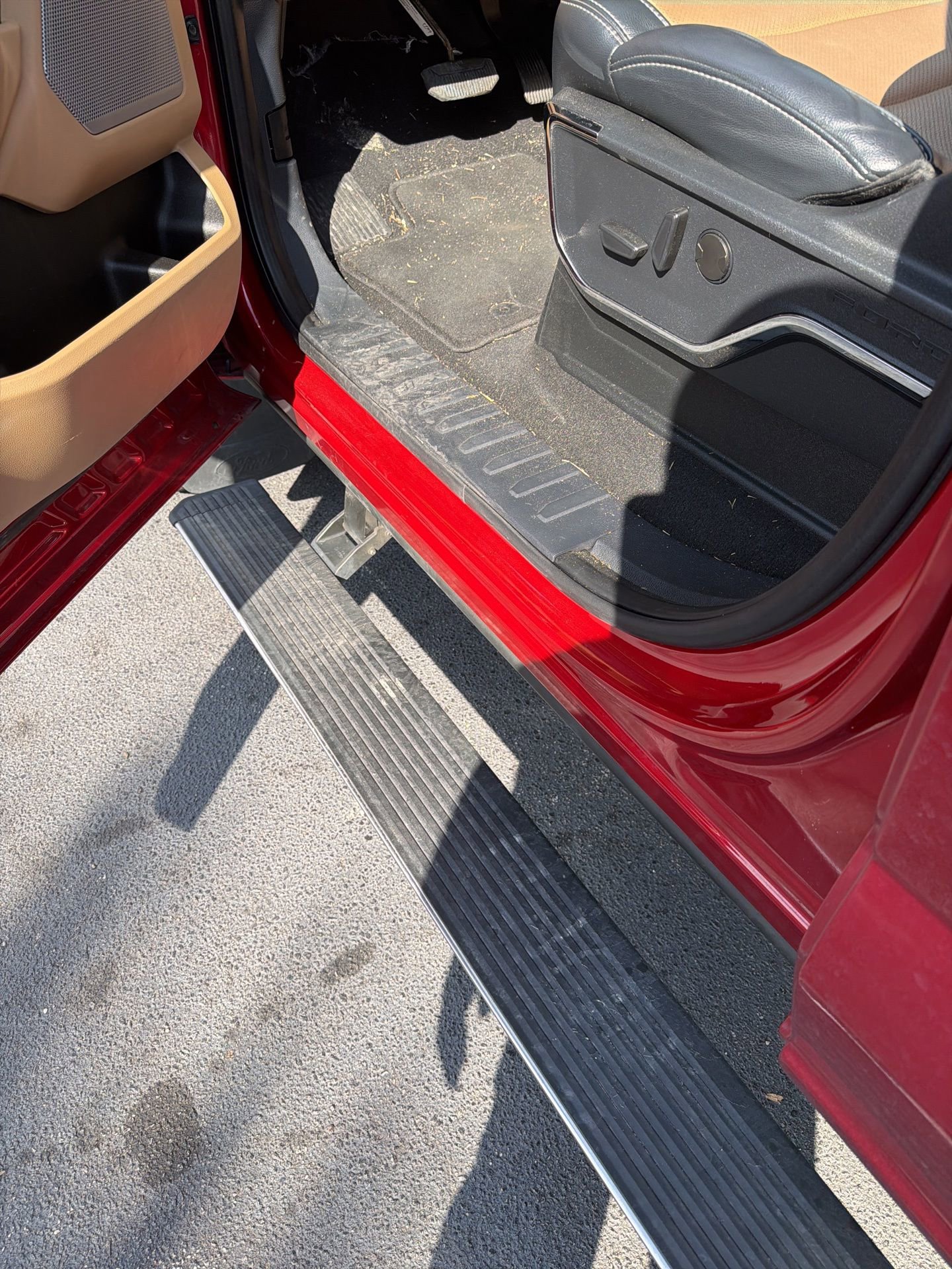 Certified 2024 Ford F250 Lariat w/ Lariat Ultimate Package image 17