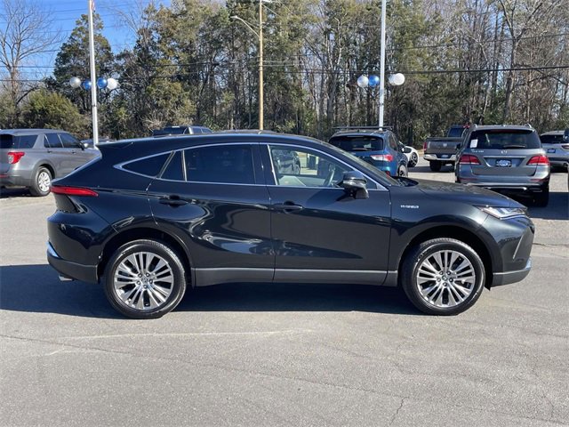 Used 2021 Toyota Venza Limited image 6