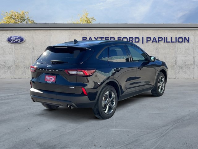 Certified 2025 Ford Escape ST-Line Select image 4