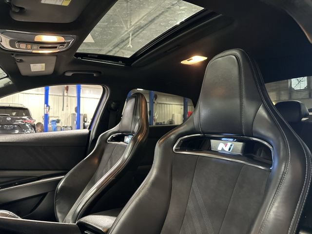 Used 2022 Hyundai Elantra N FWD image 20