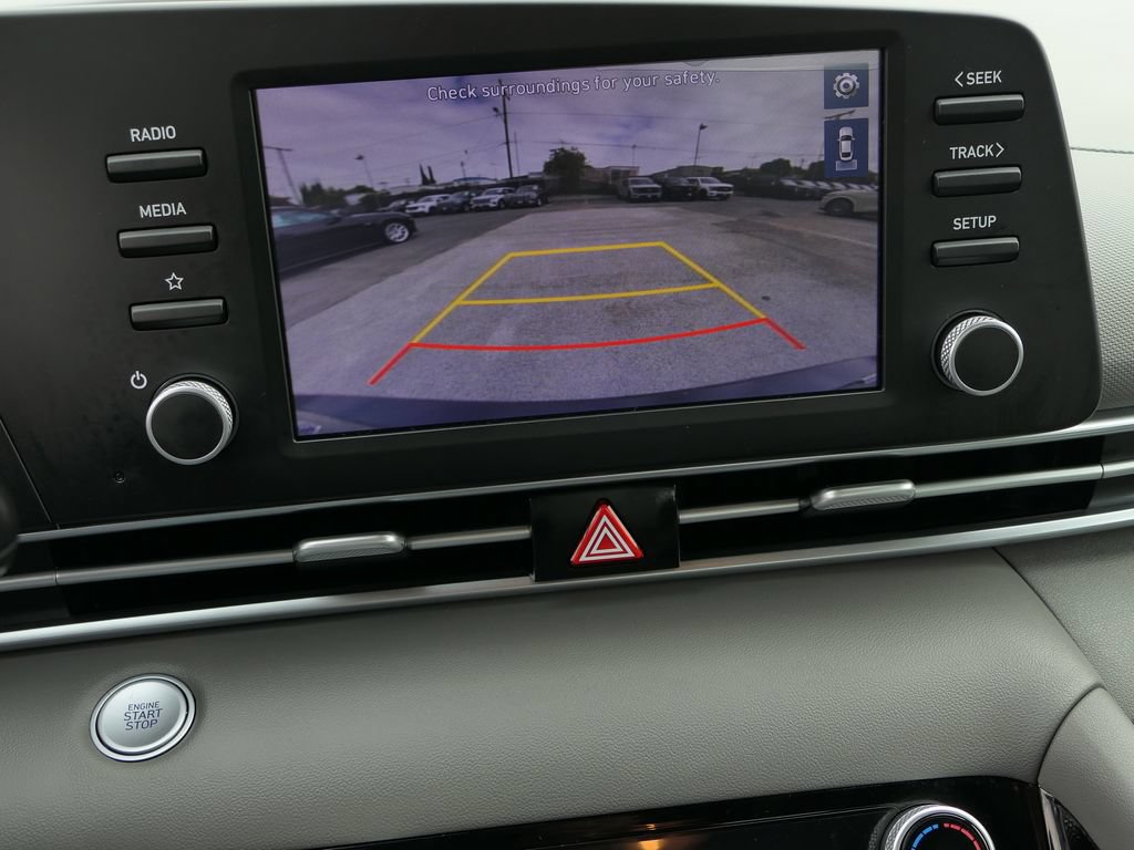 Used 2023 Hyundai Elantra Blue FWD image 21