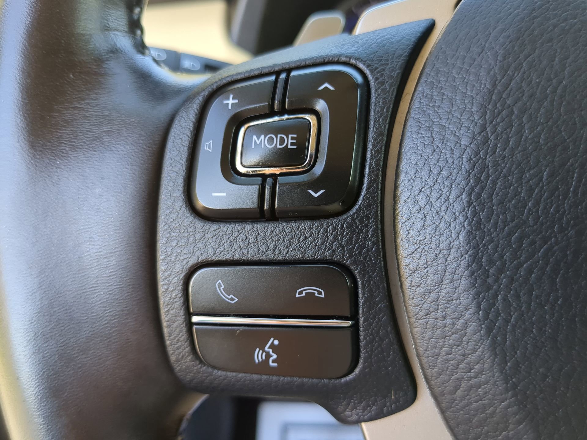 Used 2020 Lexus NX 300h AWD w/ Premium Package image 48