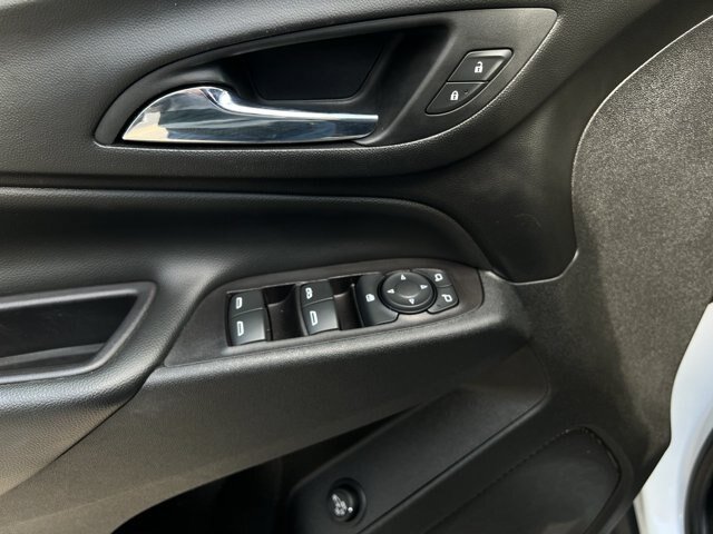Used 2020 Chevrolet Equinox LT AWD/4WD image 12