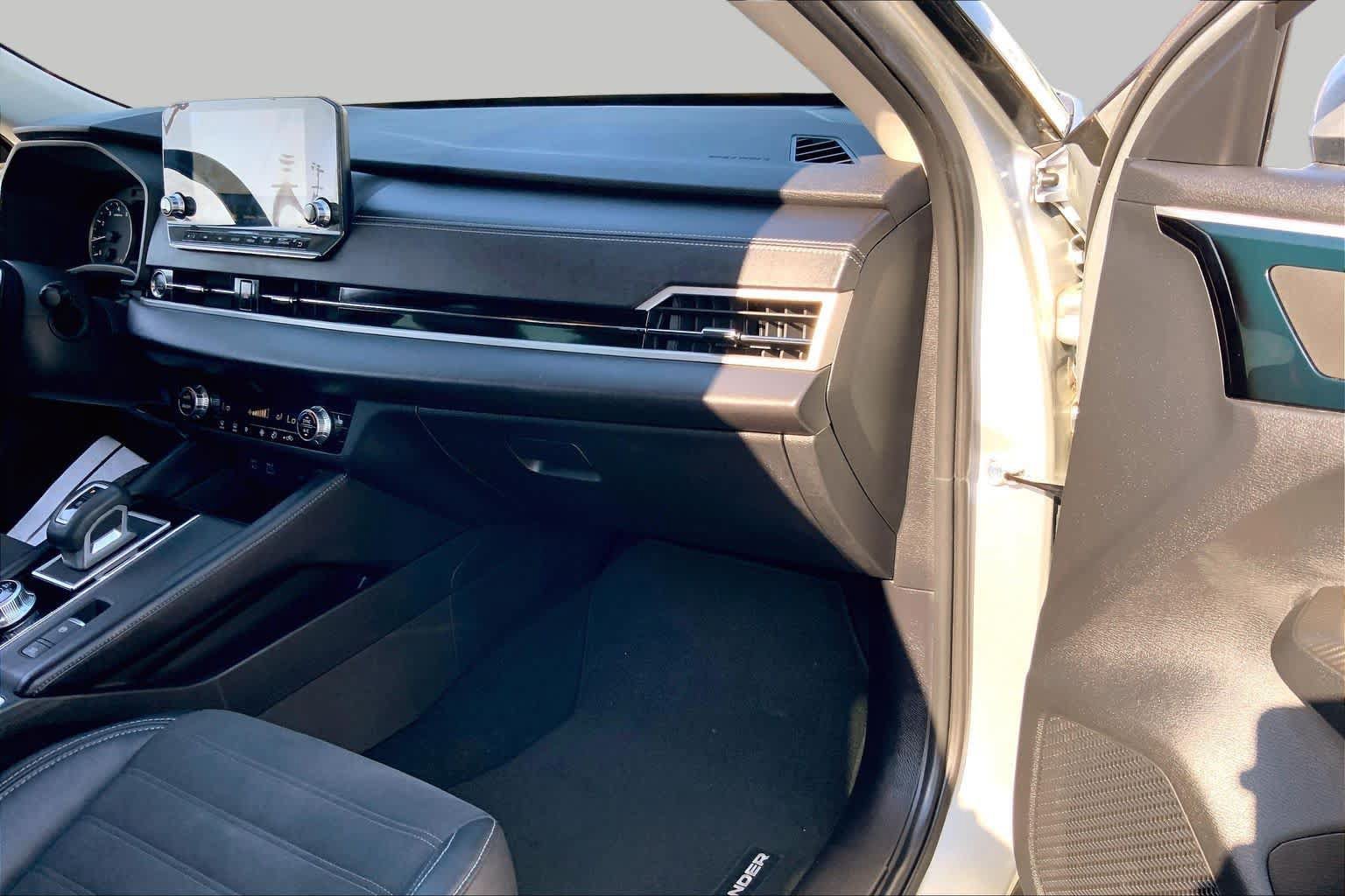 Used 2022 Mitsubishi Outlander SE FWD image 17