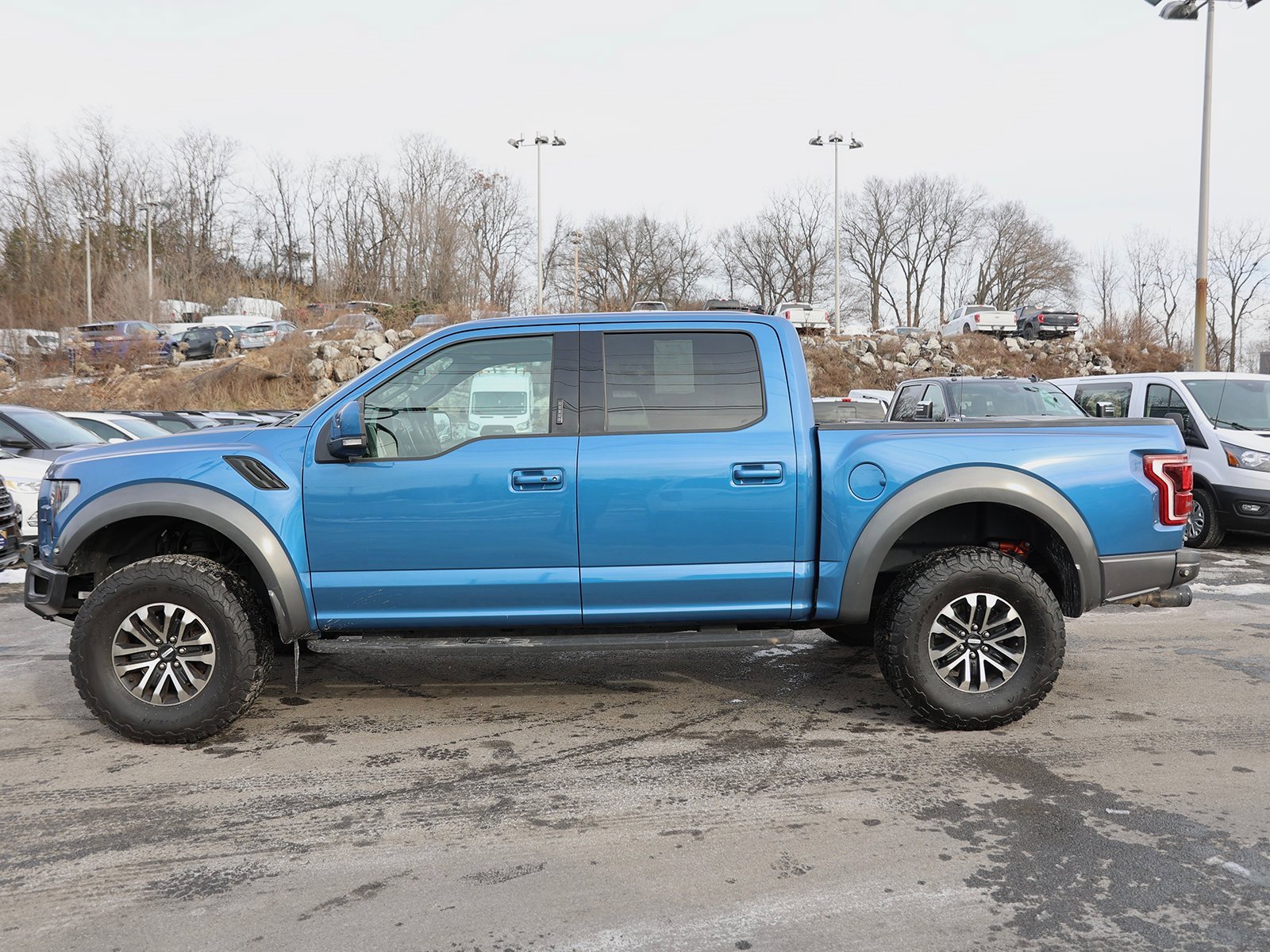 Certified 2020 Ford F150 Raptor w/ Equipment Group 802A Luxury image 4