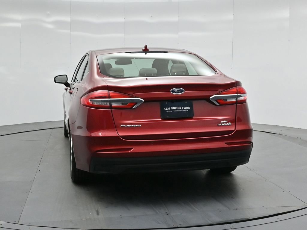 Certified 2019 Ford Fusion SE image 17