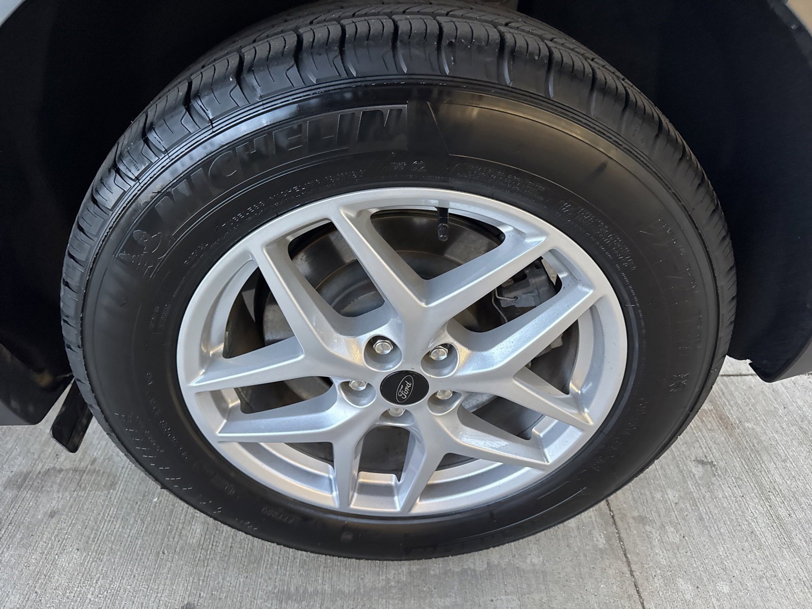 Certified 2024 Ford Edge SEL w/ Convenience Package image 18