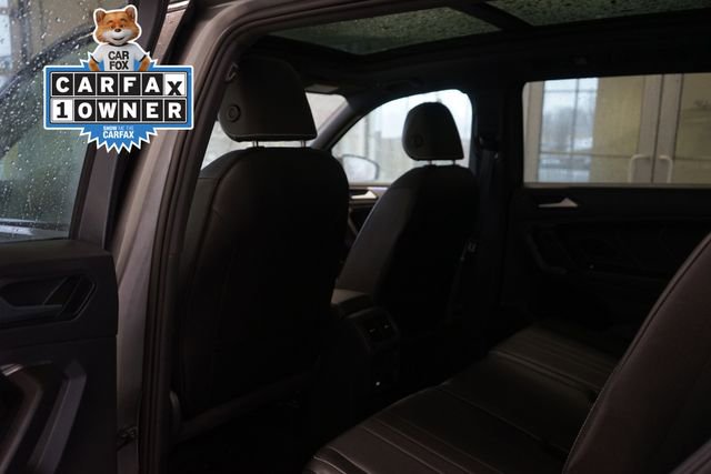 Used 2023 Volkswagen Tiguan SE R-Line image 28