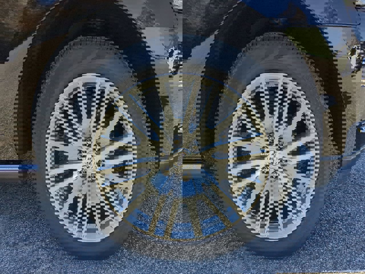 Certified 2024 Ford Expedition Limited image 9