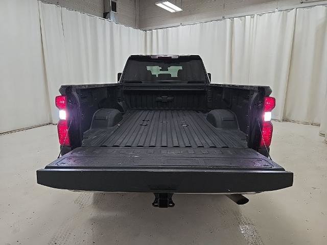 Used 2024 Chevrolet Silverado 2500 LT w/ Convenience Package image 9