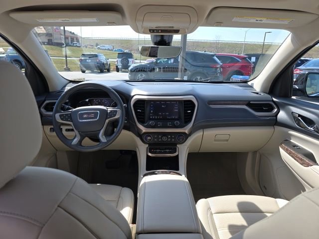 Used 2021 GMC Acadia Denali w/ Denali Ultimate Package image 14