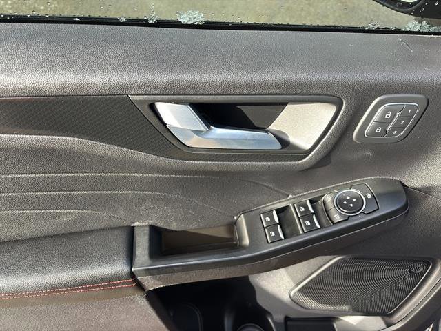 Certified 2022 Ford Escape SEL w/ SEL Stealth AWD Package image 14