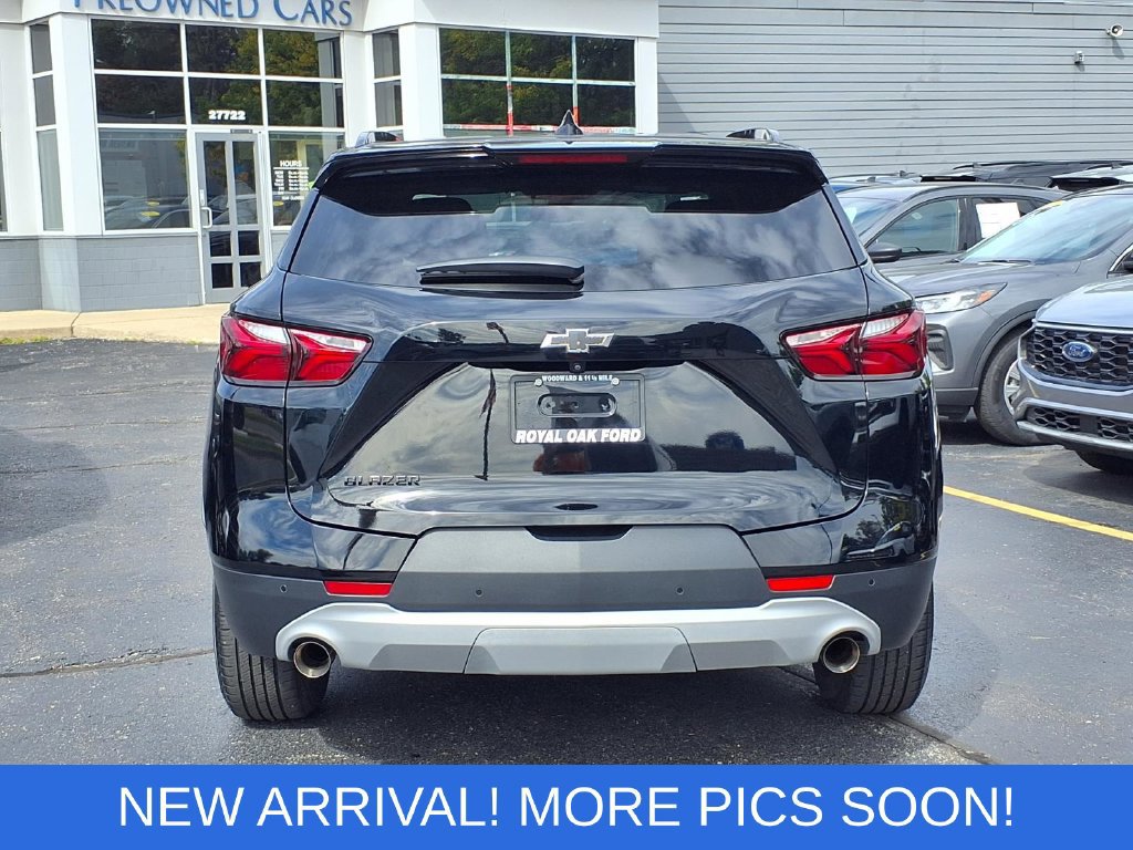 Used 2022 Chevrolet Blazer LT FWD image 22