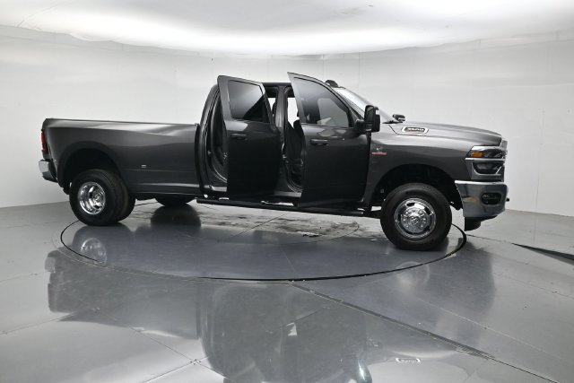 Used 2026 RAM 3500 Tradesman AWD/4WD image 48