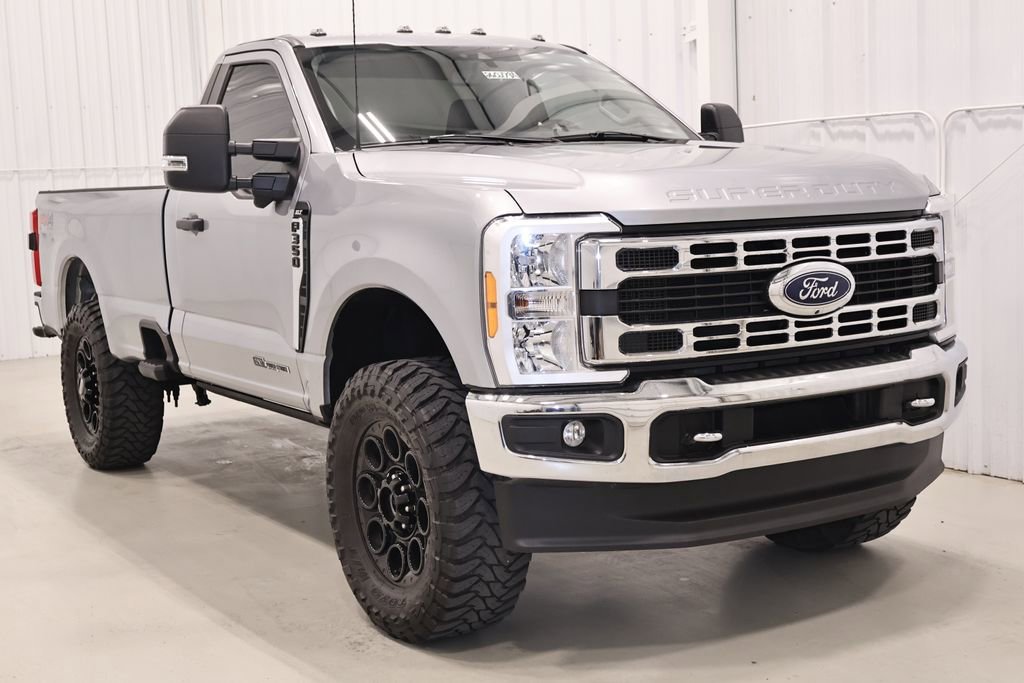 Certified 2023 Ford F350 XLT w/ 360-Degree Camera Package AWD/4WD image 10