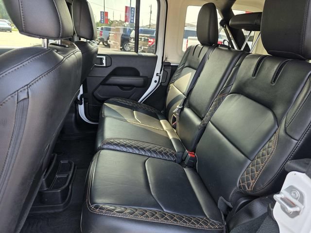 Used 2023 Jeep Wrangler Unlimited Sahara AWD/4WD image 12