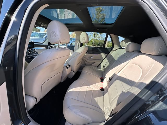 Used 2021 Mercedes-Benz GLC 300 4MATIC w/ Driver Assistance Package image 15