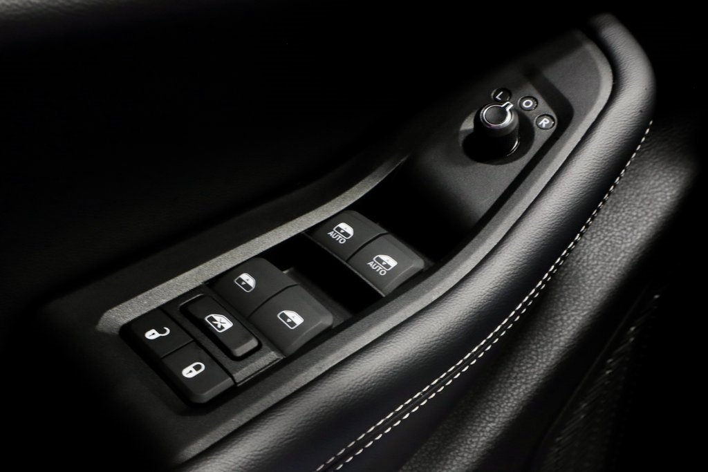 Used 2024 Jeep Grand Cherokee Altitude image 26