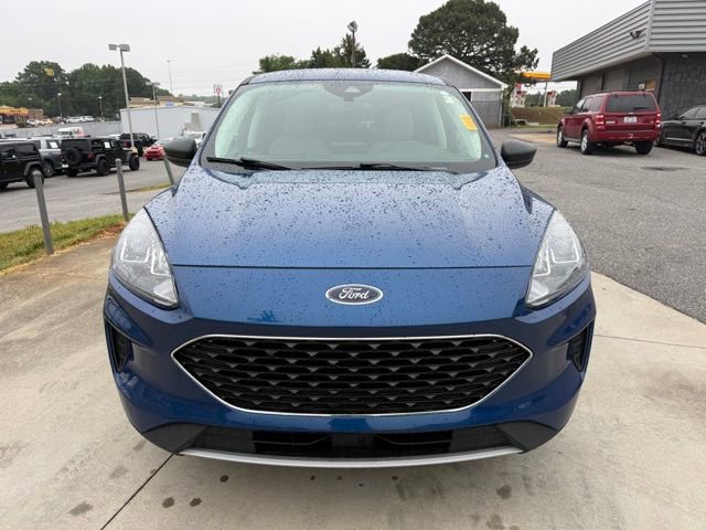 Certified 2022 Ford Escape SE w/ Cold Weather Package AWD/4WD image 3