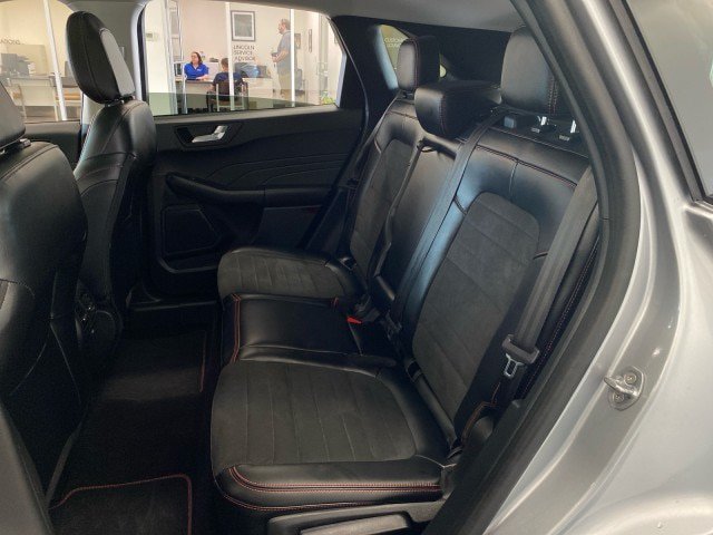 Certified 2022 Ford Escape SEL w/ SEL Stealth AWD Package image 11