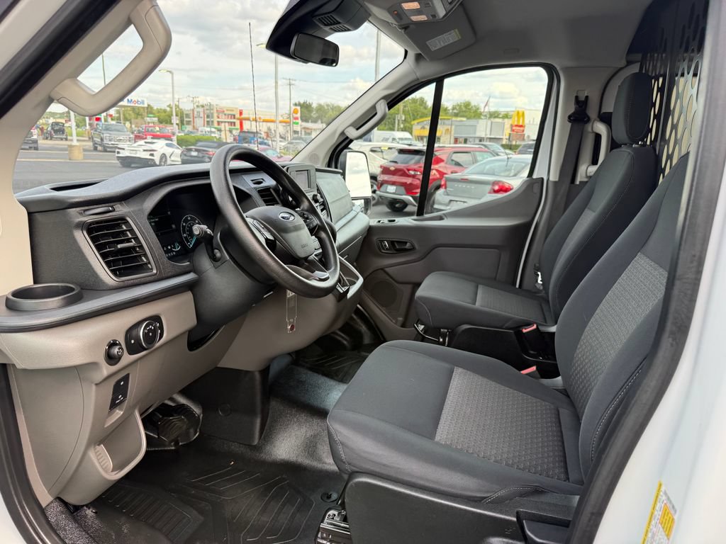 Certified 2025 Ford Transit 250 Low Roof w/ Exterior Upgrade Package RWD image 19