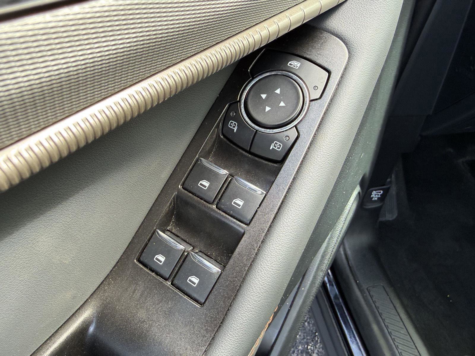 Certified 2025 Ford Explorer Active w/ Active Comfort Package image 16