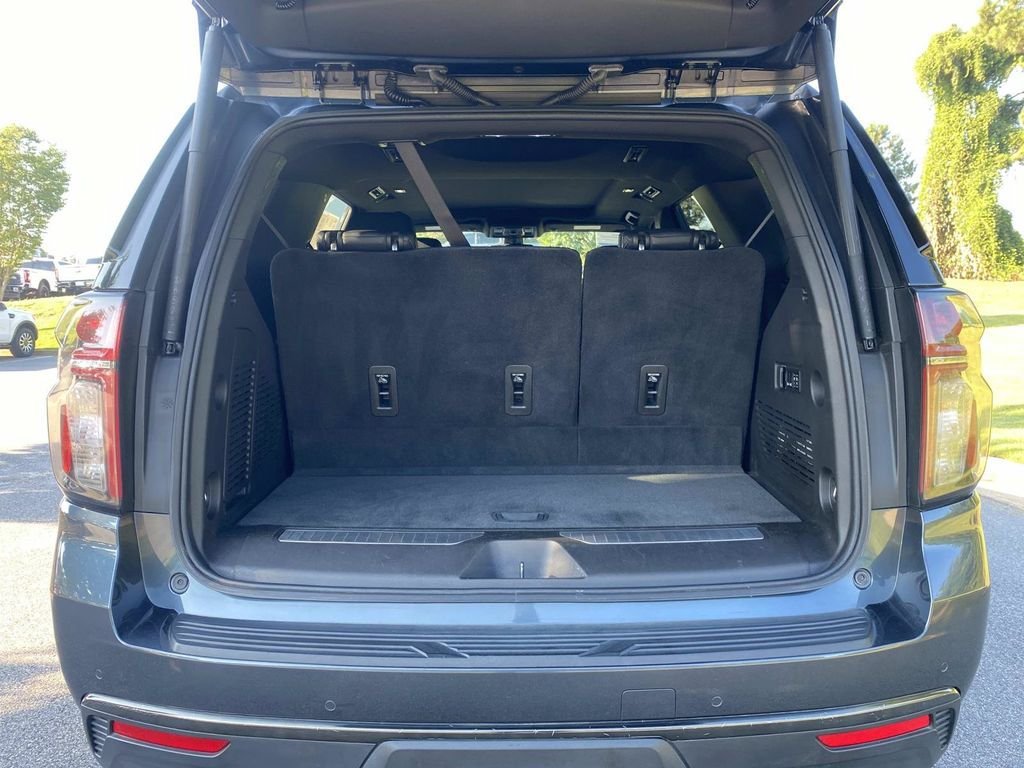 Used 2021 Chevrolet Tahoe RST w/ Luxury Package AWD/4WD image 7