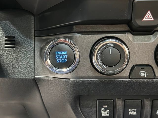 Used 2023 Toyota Tacoma TRD Sport w/ Technology Package AWD/4WD image 17