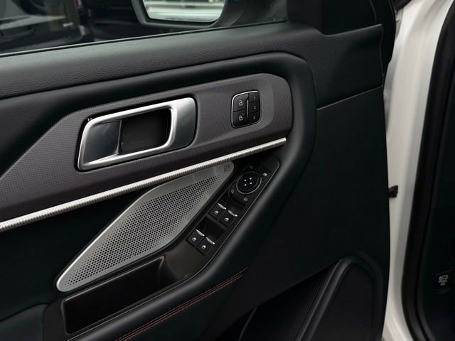 Certified 2025 Ford Explorer ST AWD/4WD image 14