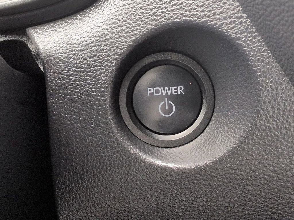 Used 2025 Toyota Corolla Cross AWD Hybrid w/ Moonroof Package image 15