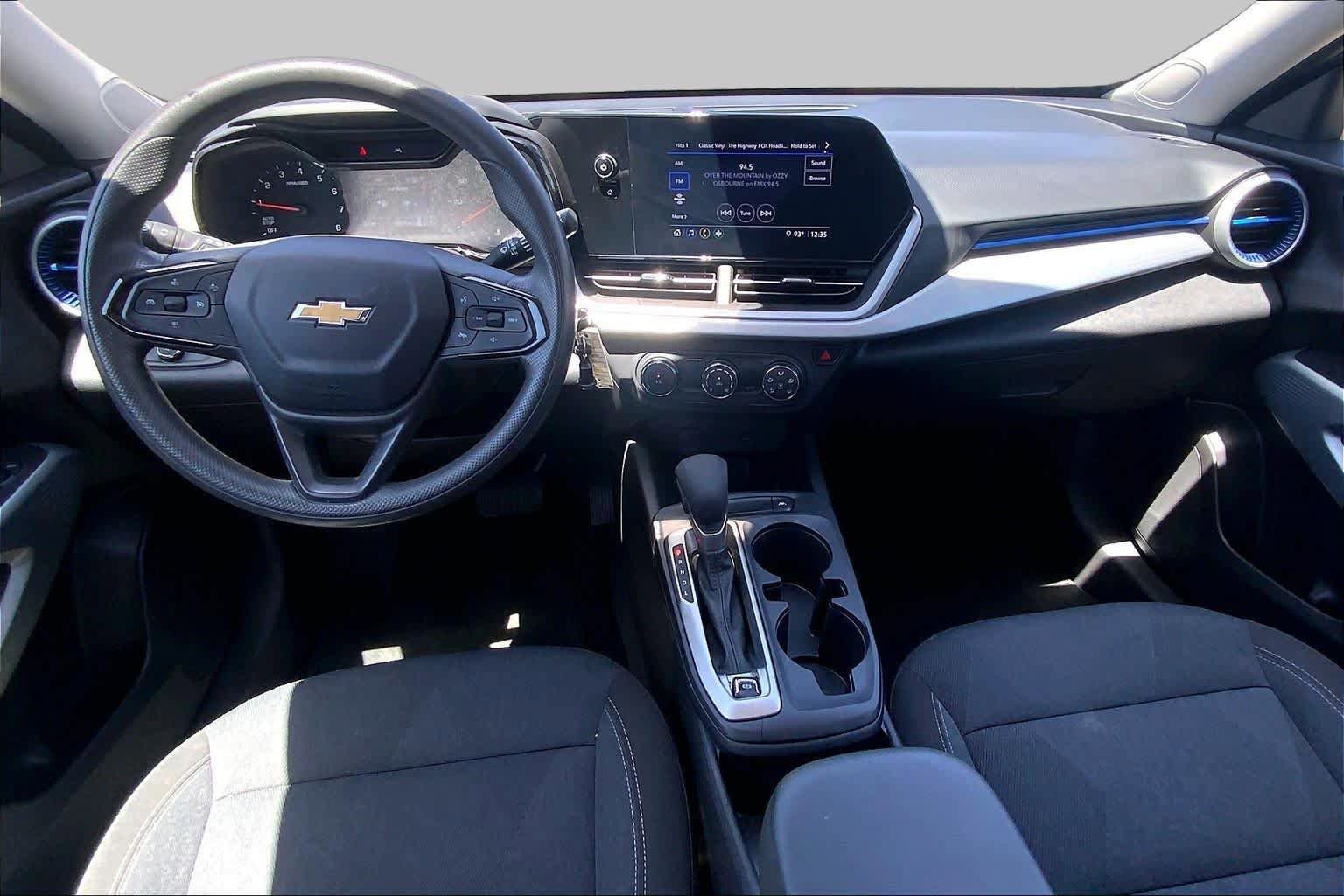 Used 2025 Chevrolet Trax LS FWD image 16