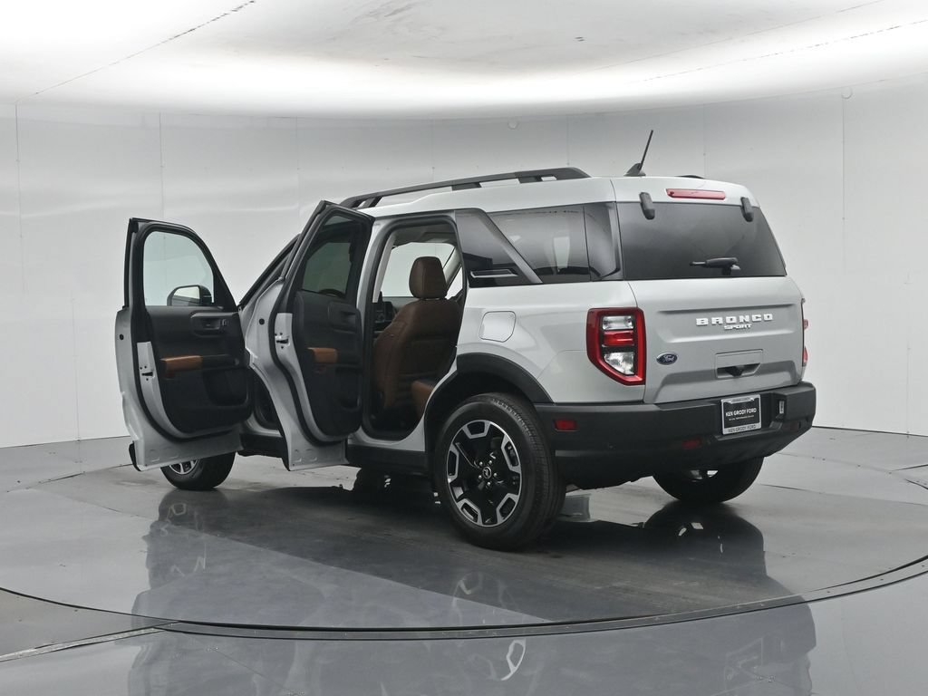 Certified 2023 Ford Bronco Sport Outer Banks w/ Tech Package AWD/4WD image 38