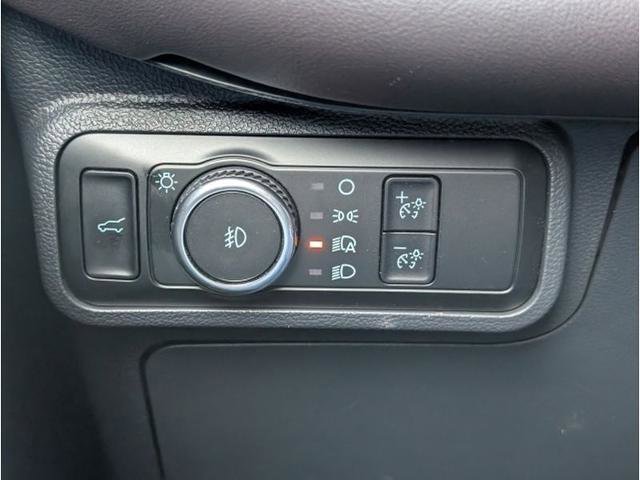 Certified 2025 Ford Explorer Platinum RWD image 15