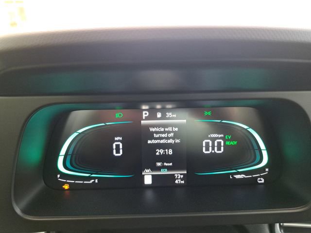 Used 2025 Hyundai Elantra Hybrid image 8