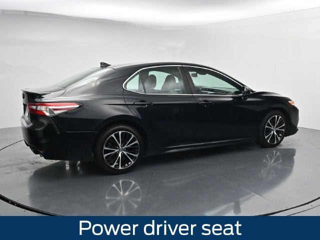 Used 2020 Toyota Camry SE FWD image 11