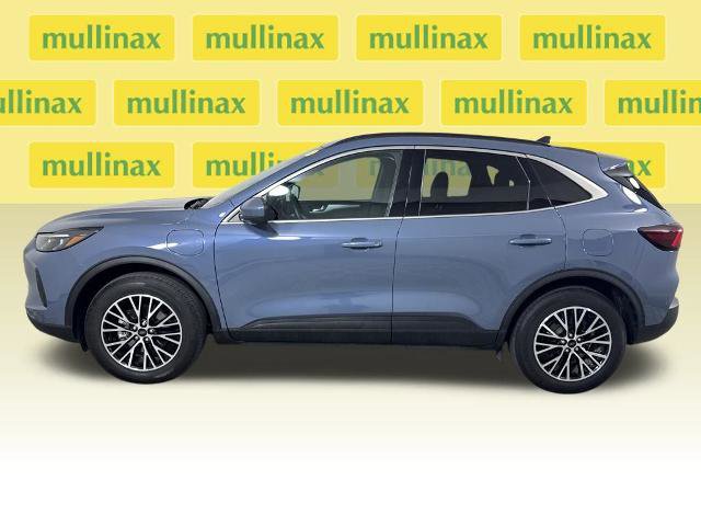 Certified 2025 Ford Escape SE w/ PHEV Premium Package image 11