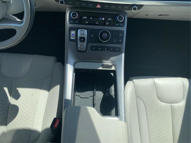 Used 2024 Hyundai Palisade Calligraphy FWD image 17