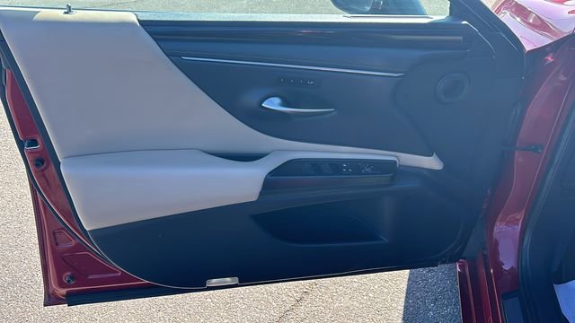 Used 2019 Lexus ES 350 350 Luxury image 16