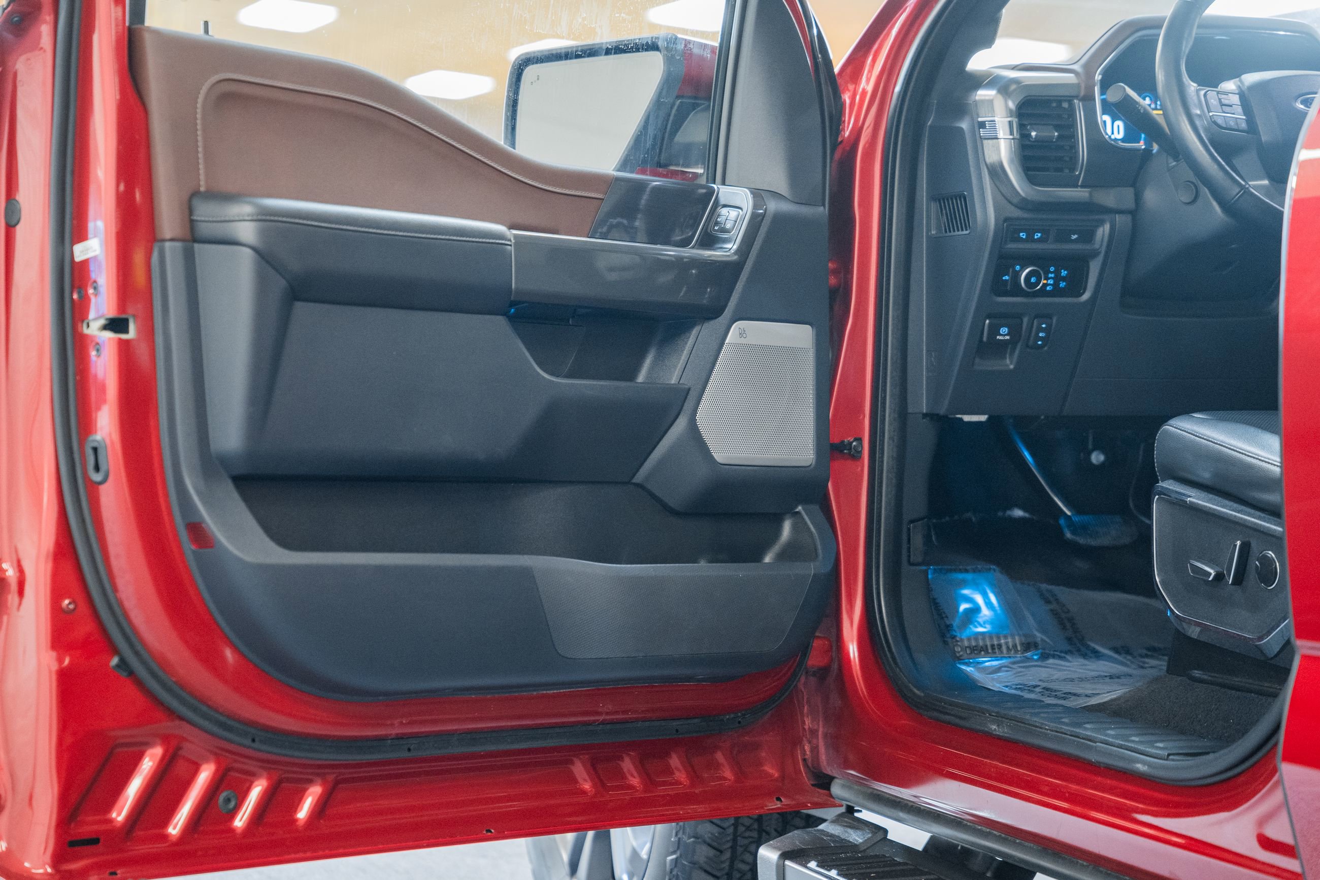 Certified 2023 Ford F150 Lariat w/ Equipment Group 502A High image 45