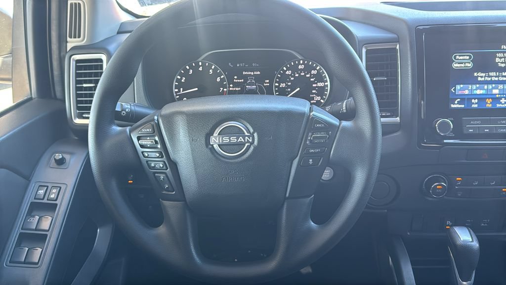 Used 2022 Nissan Frontier SV w/ Technology Package RWD image 10