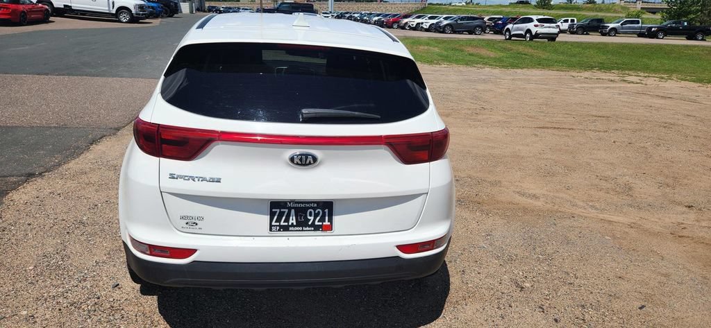 Used 2019 Kia Sportage LX AWD/4WD image 4