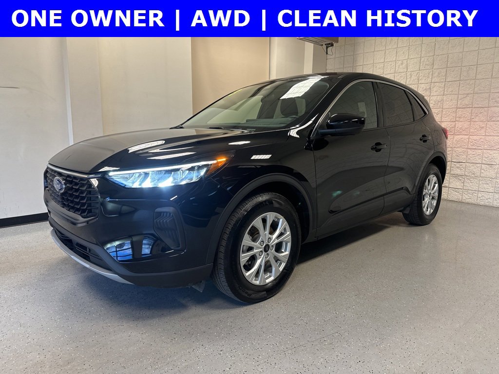Certified 2023 Ford Escape Active w/ Tech Pack #2 image 2
