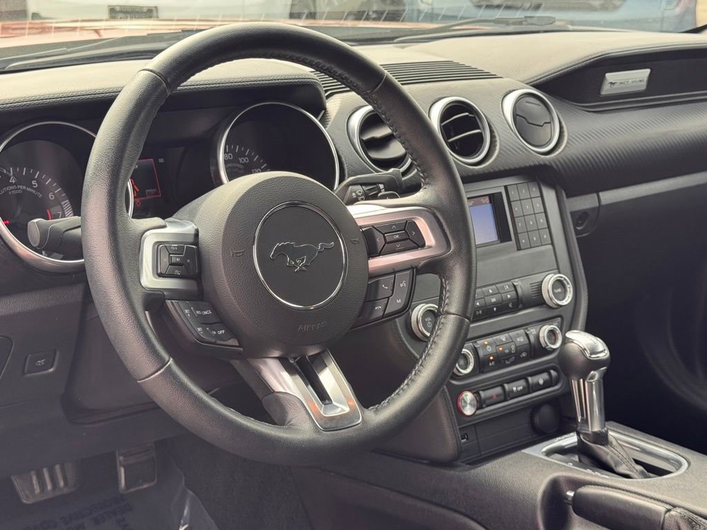 Certified 2019 Ford Mustang Coupe RWD image 29