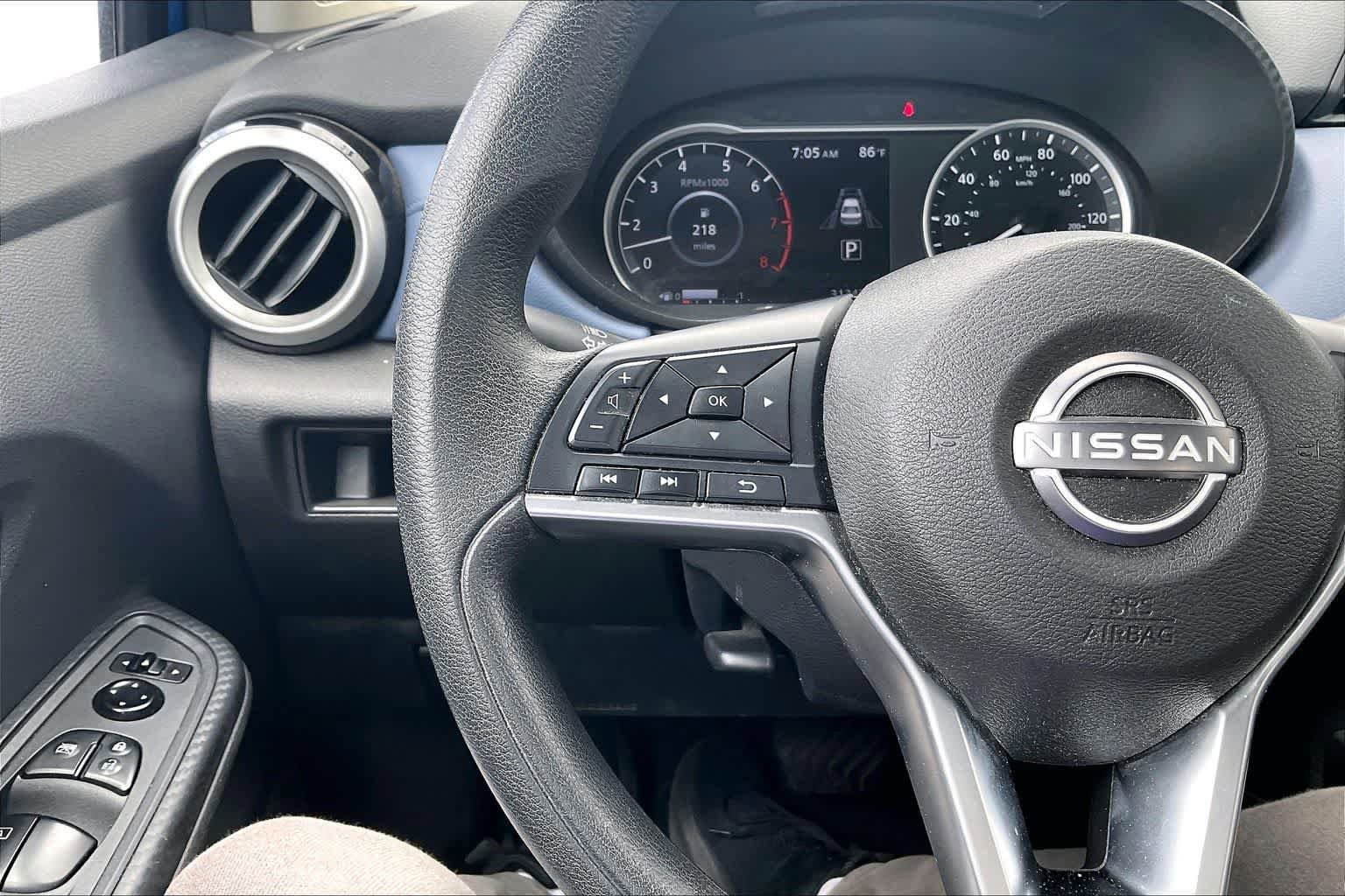 Used 2023 Nissan Versa SV FWD image 24
