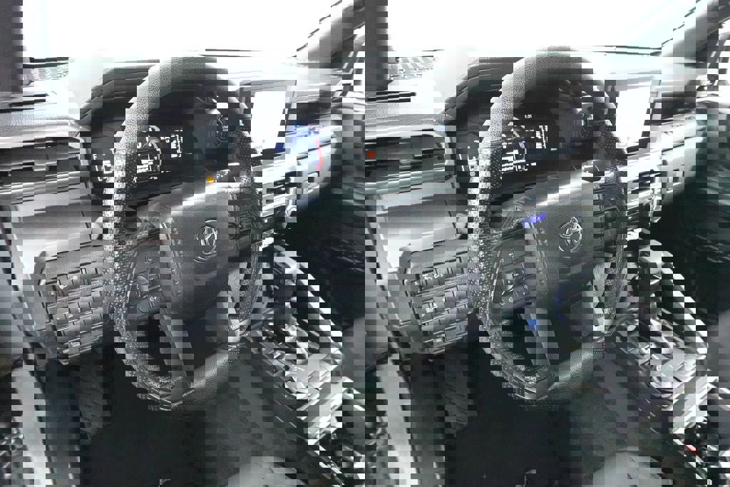 Used 2024 Toyota Tacoma SR5 AWD/4WD image 22