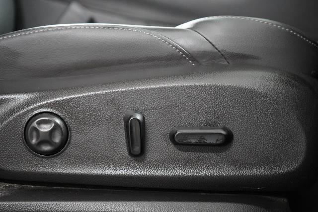 Used 2019 Buick Envision Essence AWD/4WD image 31